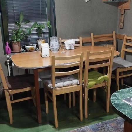 Guesthouse Rest Тбилиси Екстериор снимка